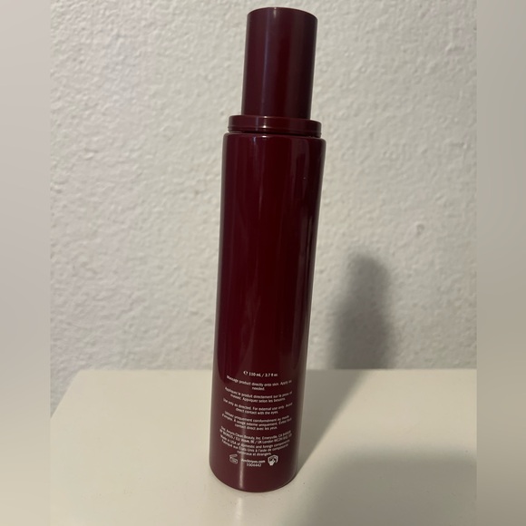 Stripes The Full Monty Brightening Body Oil with Squalane Vitamin C - Picture 2 of 4